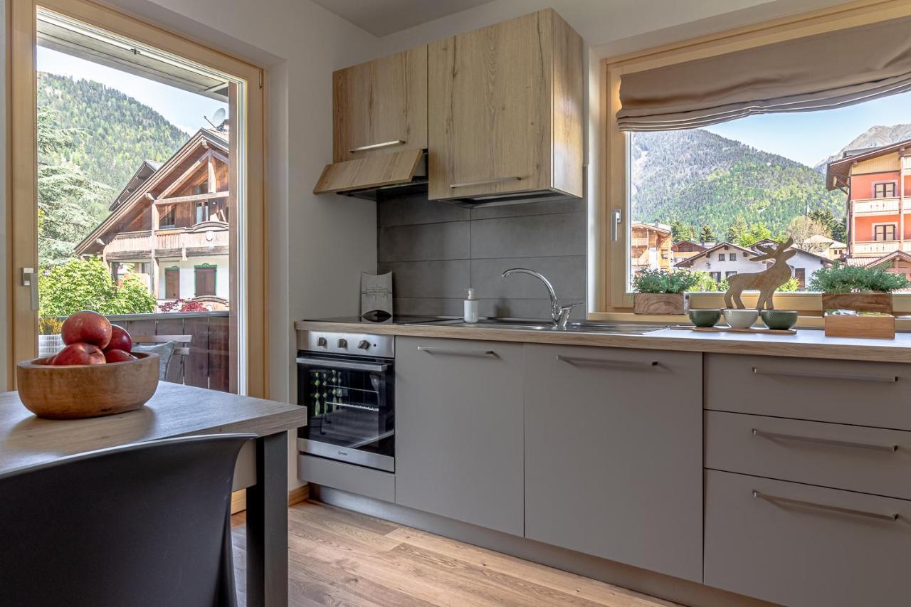 Suite Italy Pinzolo Due Giustino Exterior foto
