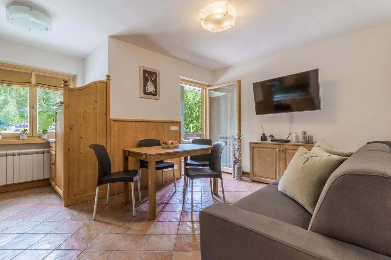 Suite Italy Pinzolo Due Giustino Exterior foto