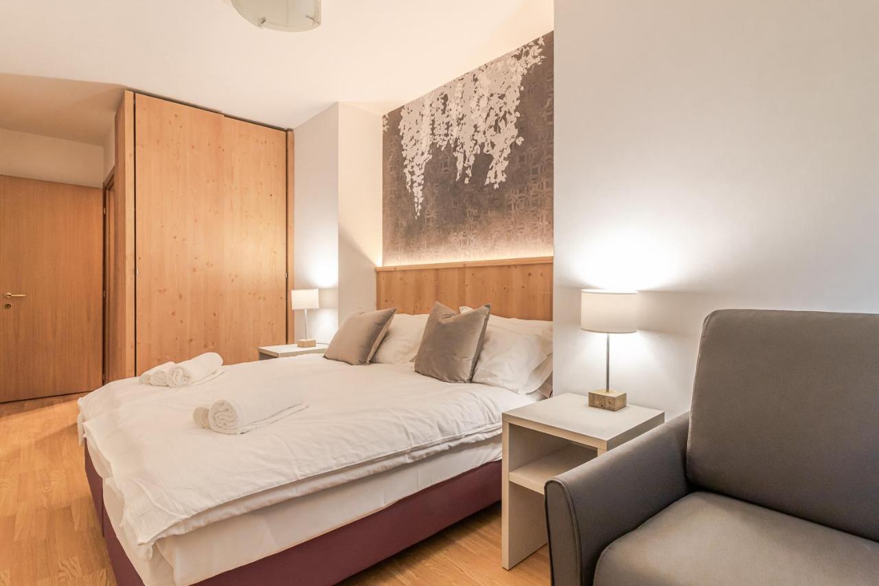 Suite Italy Pinzolo Due Giustino Exterior foto